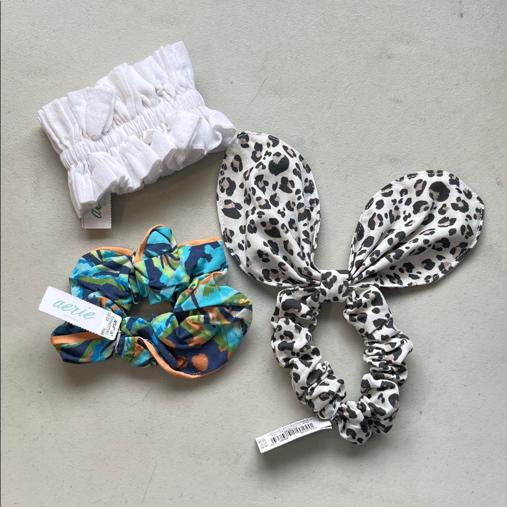 Aerie Animal Print and Floral Scrunchie Set